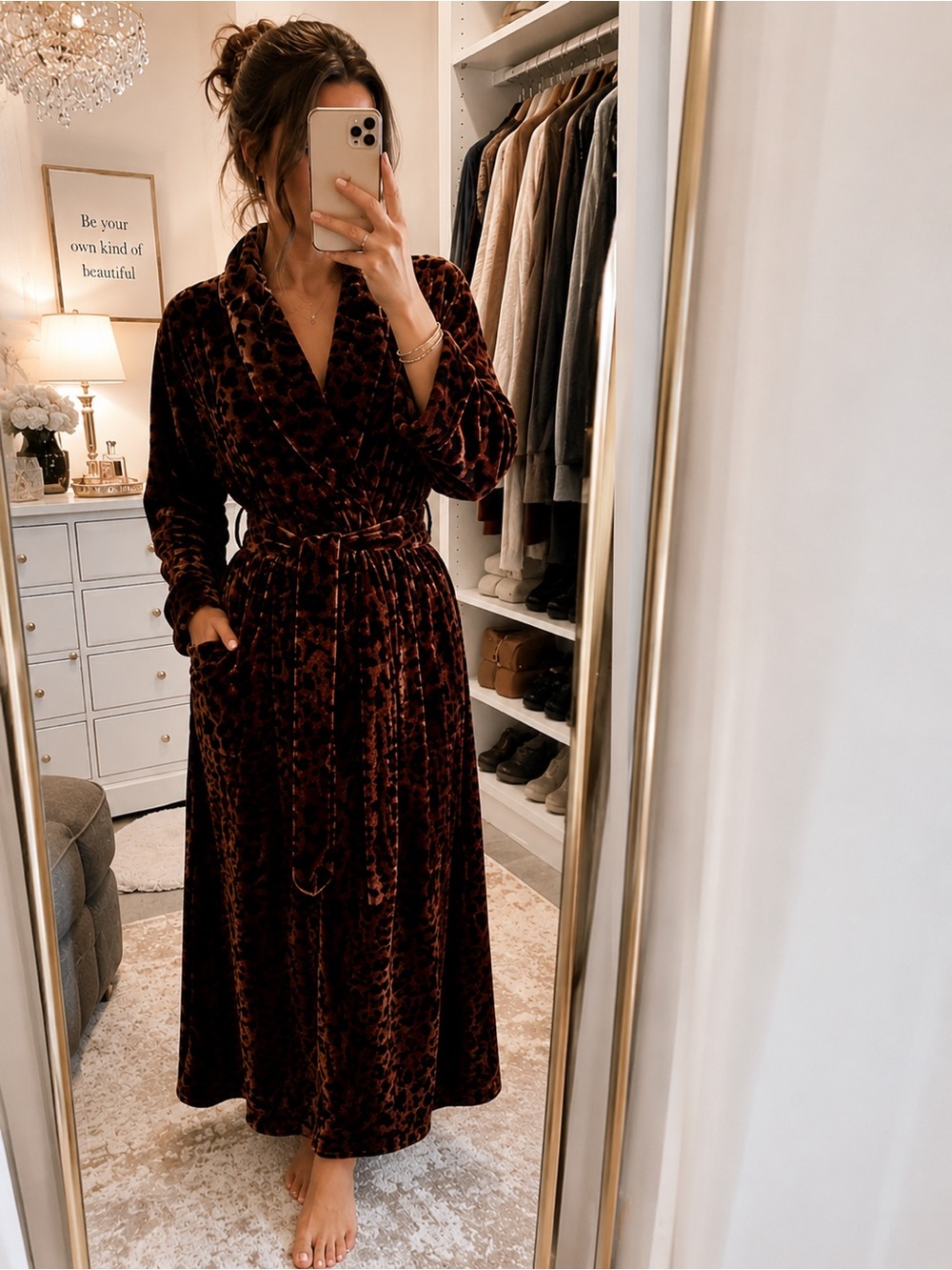 🐆 La Vie en Rose Leopard Print Velvet Robe